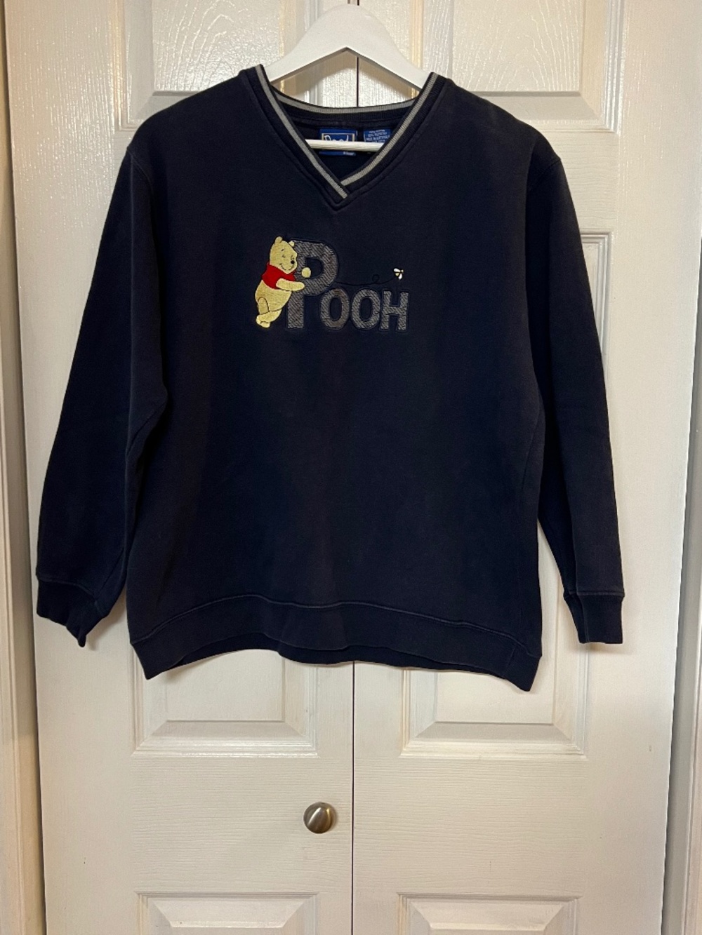 Disney 90s Vintage Winnie The Pooh Embroidered V Neckline Pullover Sweatshort